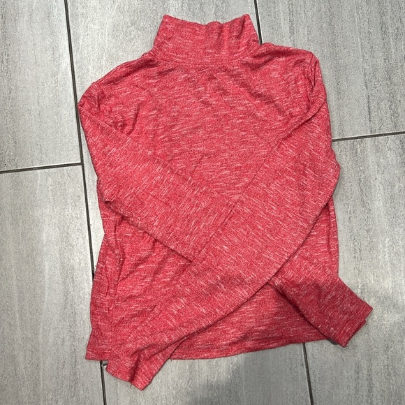 Cozy Red Medium Size Turtleneck Sweater Long-Sleeve - Picture 2 of 6